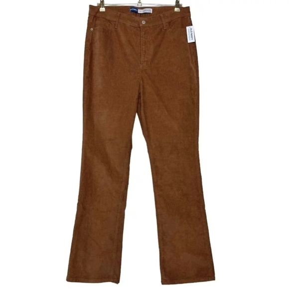 22 - Old Navy | Extra High-Waisted Kicker Corduroy Boot-Cut Pants - Picture 6 of 8